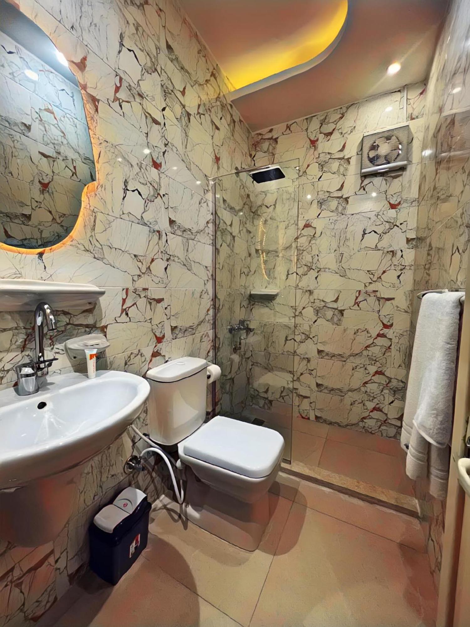 Pyramids Crypt Gate Way Hotel 5*