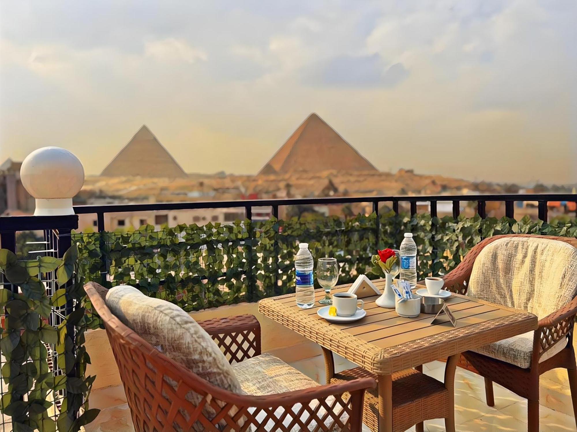 Pyramids Crypt Gate Way Hotel 5*